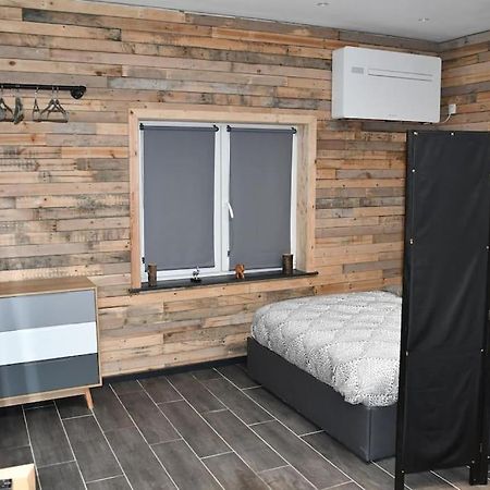 Logement In Wood Brugelette Zewnętrze zdjęcie