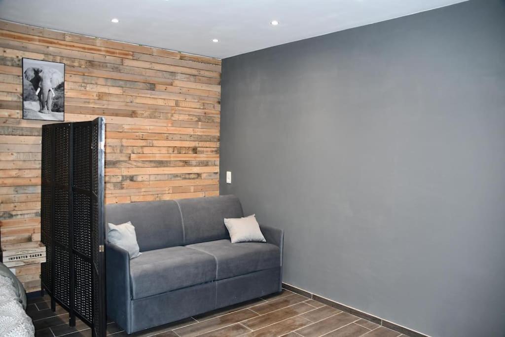 Logement In Wood Brugelette Zewnętrze zdjęcie