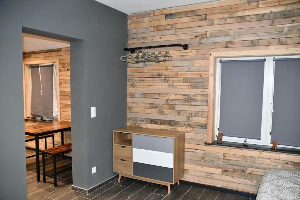 Logement In Wood Brugelette Zewnętrze zdjęcie